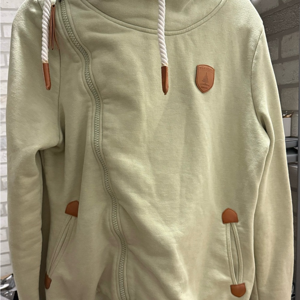 XL mint green Wanakome Hoodie with Brown Accents